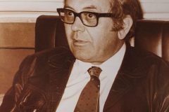 1977_Gomez_Laa-scaled